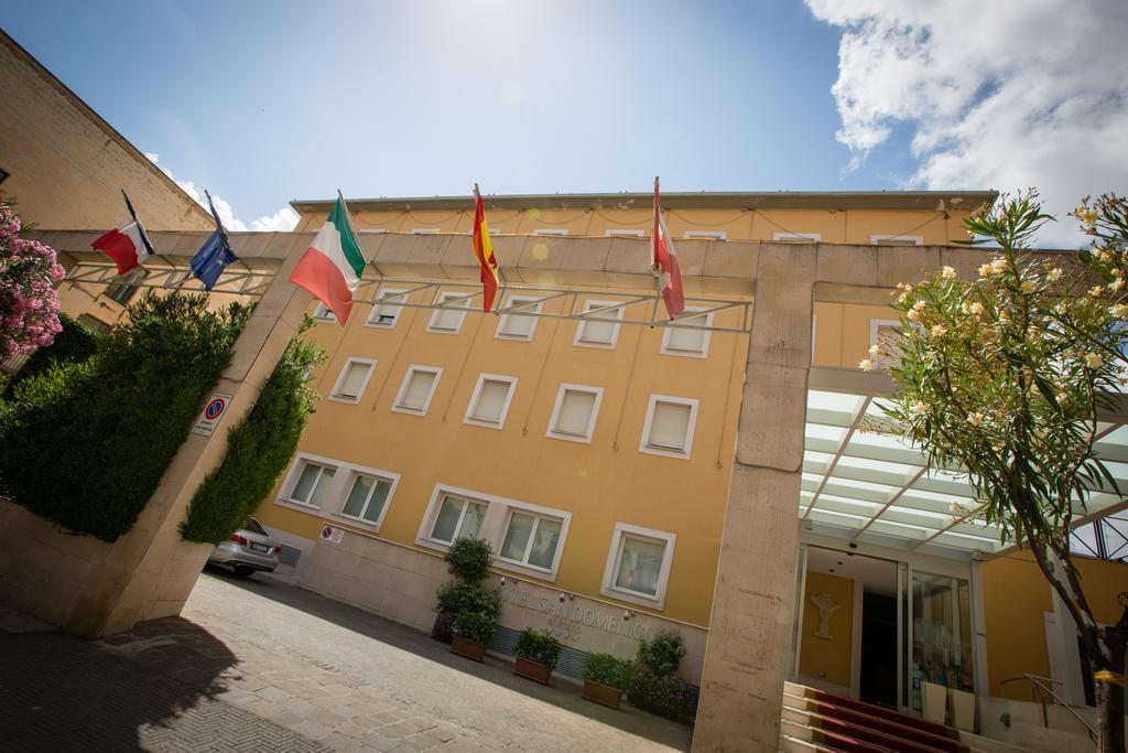 מטרה Hotel San Domenico Al Piano מראה חיצוני תמונה